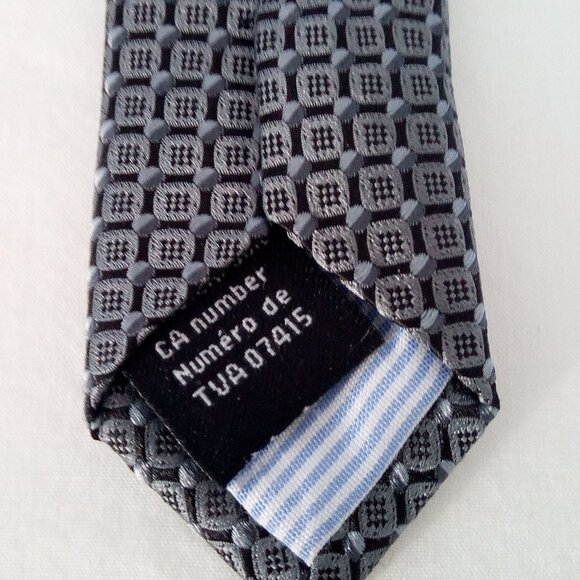 SONDERGAARD Copenhagen Classic 100% Silk Tie in Micro-dot Pattern - Picture 4 of 5